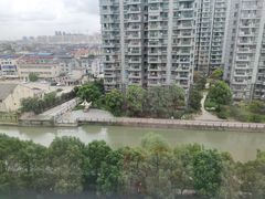 -上海虹桥西郊假日酒店