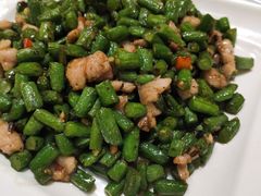 -新大咀港式茶餐厅(宝山万达店)