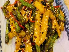 农家小炒-维吾尔餐厅(宜山路店)