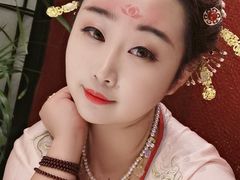 -翩若国风汉服体验馆