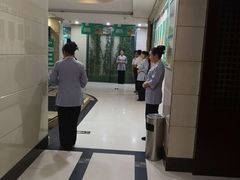 -一家人(南京路店)