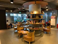 用餐区-星巴克(深圳罗湖书城店)
