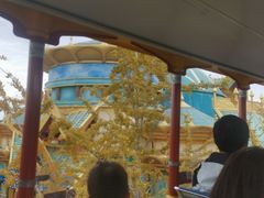 -七彩云南欢乐世界