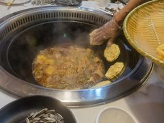 -哈尔滨烧烤·山河村铁锅炖(交大店)
