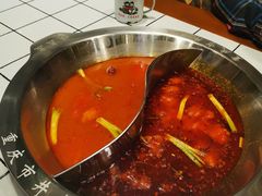 -强盅盅重庆市井火锅店(中央大街店)