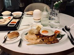 -Garden Lounge(尼依格罗香港美利酒店)