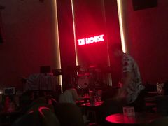 -TZ House音乐现场(来福士中心店)