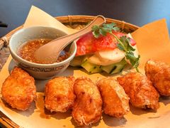 -大头虾越式风味餐厅(光明广场店)