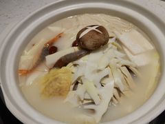 -三人行骨头王火锅(长寿店)