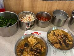 -爱民螺蛳粉(梧州国泰广场店)