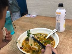 -螺小胖柳州螺蛳粉(钟楼总店)