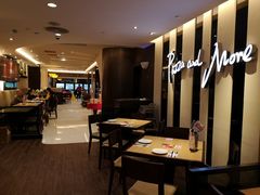 -必胜客(WOW中心城店)