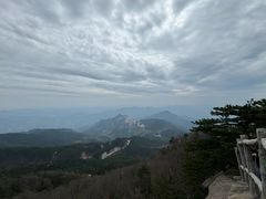 -罗田薄刀峰风景区