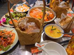 -小小集渔·泰式大排档(太古里香槟店)