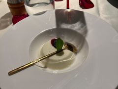 -MONICH牛排融合餐厅(和义大道购物中心店)