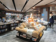 -凤凰国际书城(凤凰广场店)
