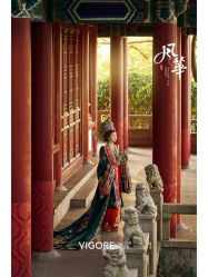 -雪中彩影婚纱摄影·微光艺术中心