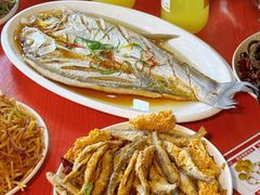 -丹水桥地锅鱼·翘嘴鲌·地方特色全鱼宴(丹江口大坝店)