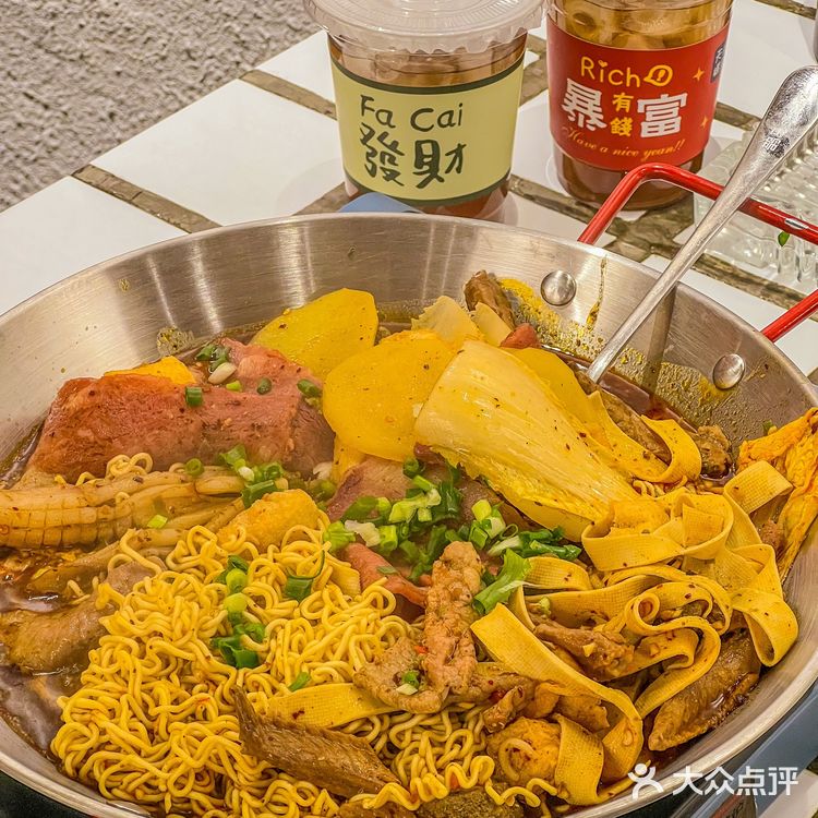 我愿称为武汉最好吃的麻辣烫‼️