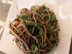 香椿苗黑豆腐丝-烤肉宛饭庄(北新桥店)