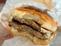 浓浓高达芝士双层吉士堡-麦当劳(塔园路店)