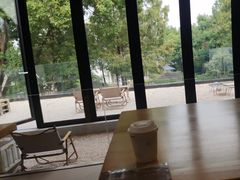 -J Create城市露营咖啡·简餐·宠物(上海动物园店)