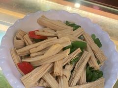 -金杨拉面王小吃面馆·牛三宝面·红烧牛肉粉