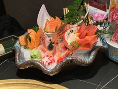 -山川小町·极番烧肉(新地假日广场店)
