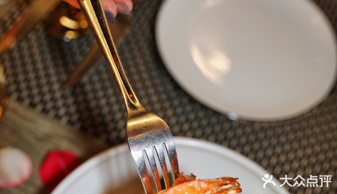 魔都探店|唯美西餐，我被圣丹尼种草啦 