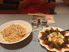 -肥肥虾庄·金牌油焖大虾(东湖欢乐谷店)