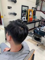 -Hello Lady发型设计