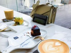 -UNI UNI(环亚凯瑟琳店)