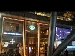 -星巴克臻选(济南恒隆店)