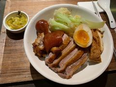 鹅肉猪手双拼饭-陈鹏鹏潮汕菜(宝安机场T3航站楼店)