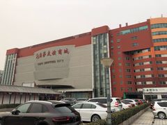 -燕莎友谊商城(金源店)