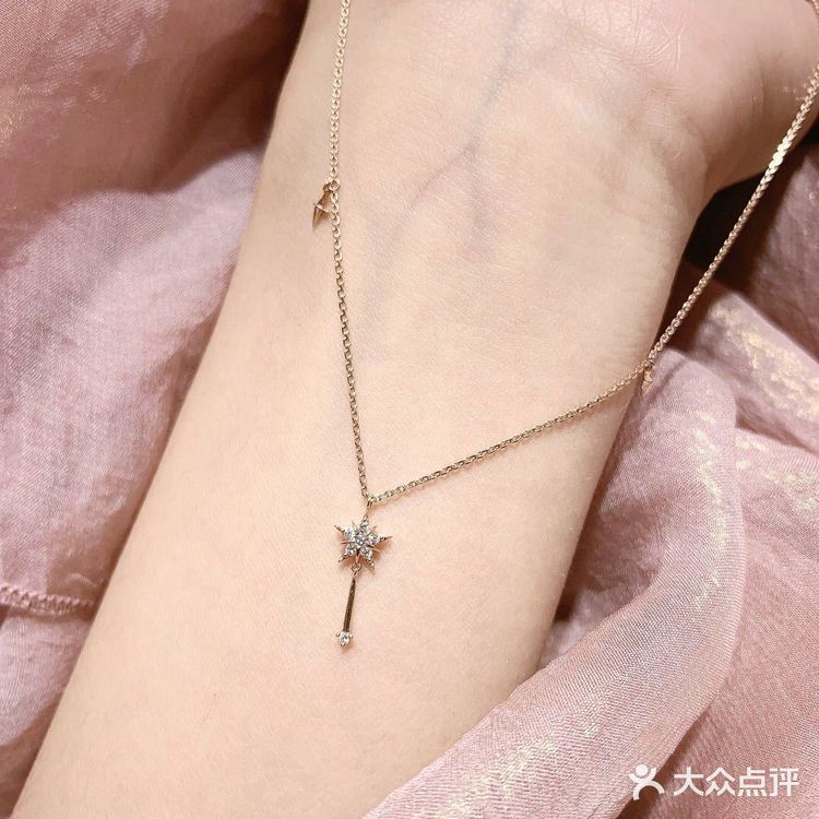 真的要比那些金灿灿的要好看很多 满足了我们的少女心