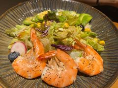 牛油果烤虾沙拉-一心创作料理屋(经开万达店)