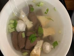 -松树干拌面店