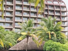 -三亚湾海居铂尔曼度假酒店