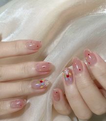 -悦指间美甲美睫