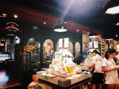 -西西弗书店&矢量咖啡(壹方购物中心店)