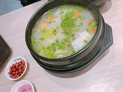 -苗乡米线(建军路店)