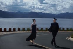 -乐派诗婚纱摄影