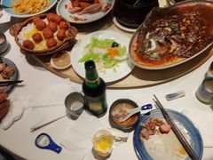 -八府香鸭·啫啫煲(华山路店)