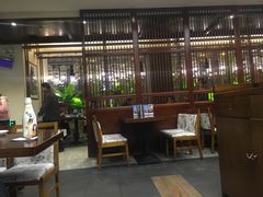 -阿瓦山寨·湘菜现炒·剁椒鱼头王(咸阳总店)