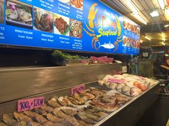 -J Daeng Seafood