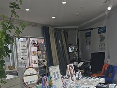 -视野联行眼镜蔡司·依视路官方授权店(顺城店)