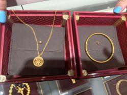 -周大福CHOW TAI FOOK(浦东八佰伴店)