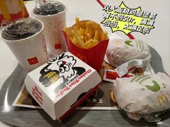 -麦当劳(东方时代广场分店)