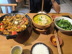-富正毅三下锅·湘西韵味(天门山索道店)